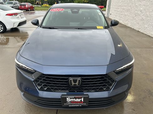 Used 2024 Honda Accord EX image 2