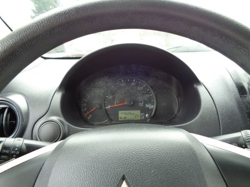 Used 2017 Mitsubishi Mirage ES image 17