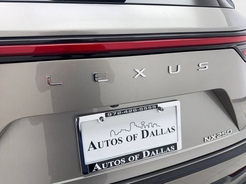 Used 2024 Lexus NX 250 FWD image 21