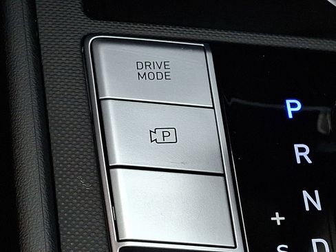 Certified 2023 Hyundai Elantra Limited image 28