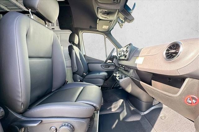 New 2026 Mercedes-Benz Sprinter 3500 image 23