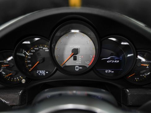 Used 2016 Porsche 911 GT3 RS RWD image 44