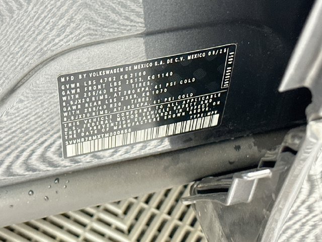 Certified 2026 Volkswagen Tiguan SE R-Line FWD image 32