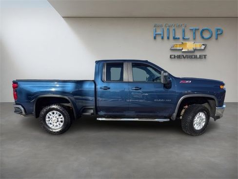 Used 2022 Chevrolet Silverado 2500 LT w/ Convenience Package image 4