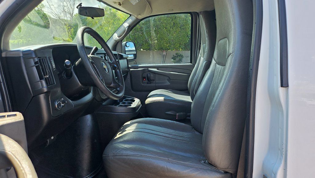 Used 2014 Chevrolet Express 1500 RWD image 22