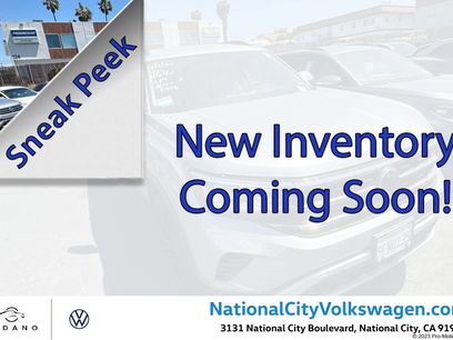 Used 2023 Volkswagen Atlas SE w/ Black Wheel Package