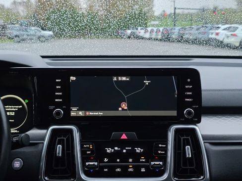 Used 2021 Kia Sorento SX AWD/4WD image 22