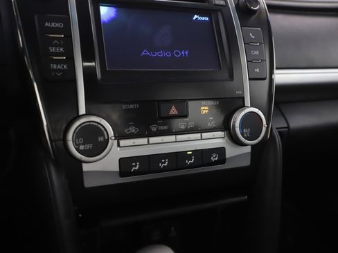 Used 2013 Toyota Camry SE image 20