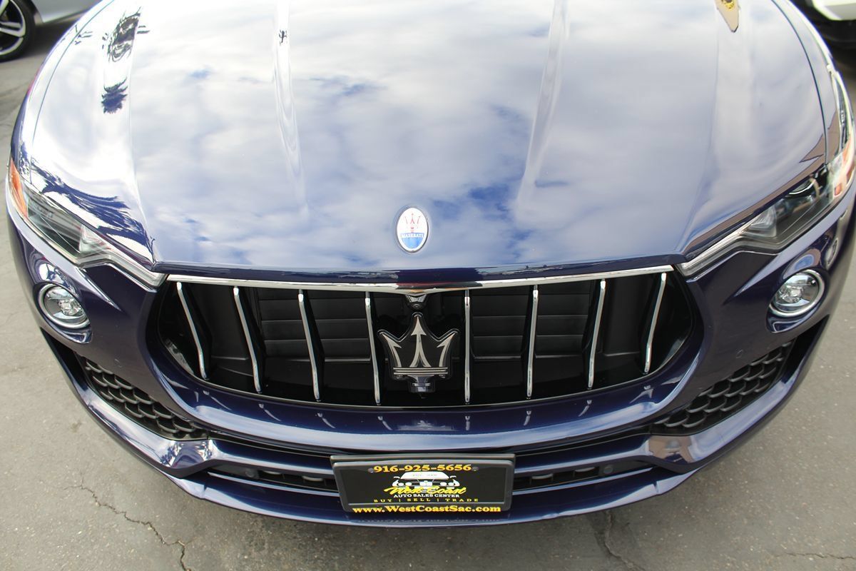 Used 2021 Maserati Levante AWD/4WD image 9