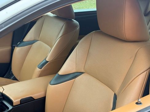 Used 2022 Lexus ES 350 350 w/ Premium Package image 19