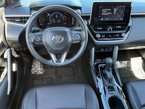 Used 2025 Toyota Corolla Cross XSE w/ Convenience Package image 10