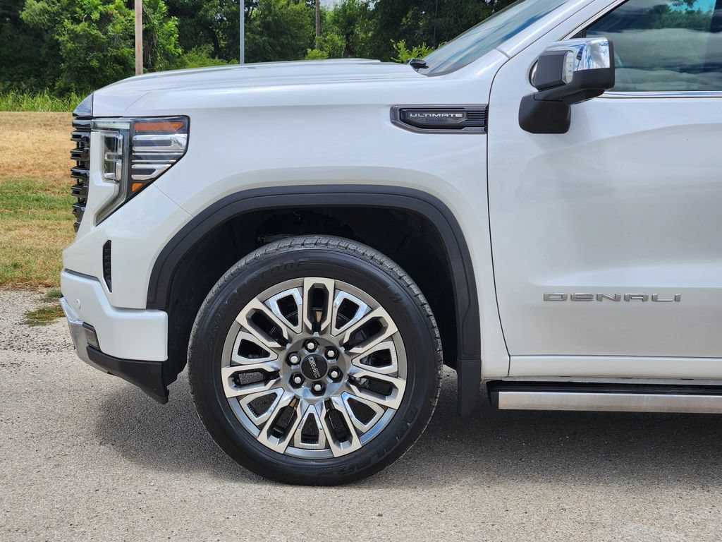 Used 2024 GMC Sierra 1500 Denali Ultimate AWD/4WD image 8