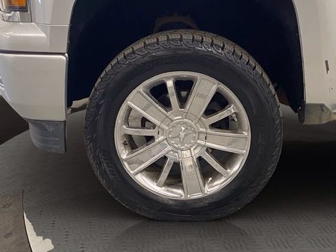 Used 2014 Chevrolet Silverado 1500 High Country w/ High Country Premium Package AWD/4WD image 17