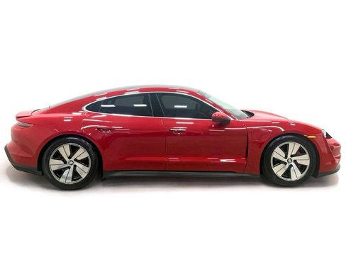 Used 2022 Porsche Taycan 4S image 10