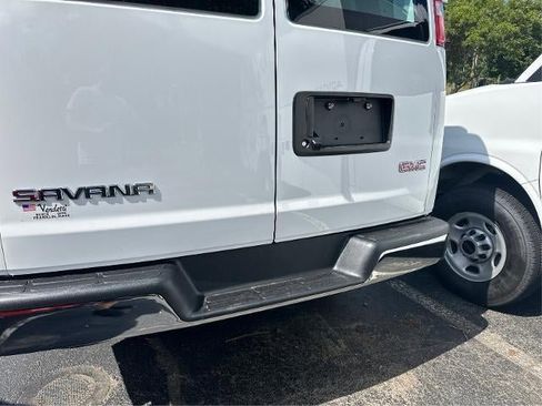 New 2025 GMC Savana 3500 Extended w/ Driver Convenience Package image 10