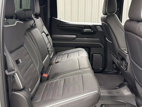 Used 2025 GMC Sierra 1500 AT4X image 42