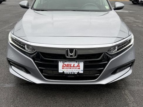 Used 2018 Honda Accord EX image 2