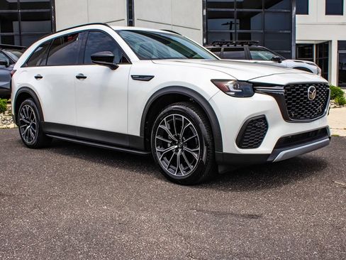 Used 2025 MAZDA CX-70 Plug-In Hybrid w/ Premium Plus AWD/4WD image 3