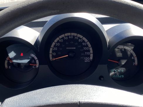 Used 2011 Dodge Nitro SE image 12