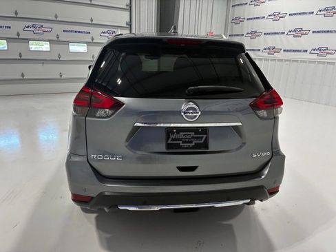 Used 2019 Nissan Rogue SV AWD/4WD image 5