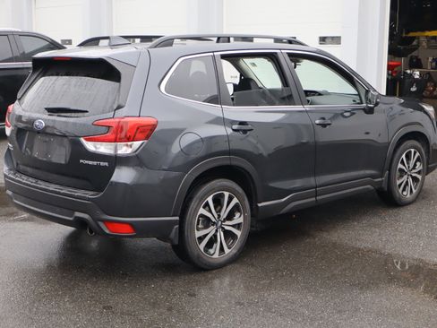 Used 2019 Subaru Forester Limited w/ Popular Package #3 image 10