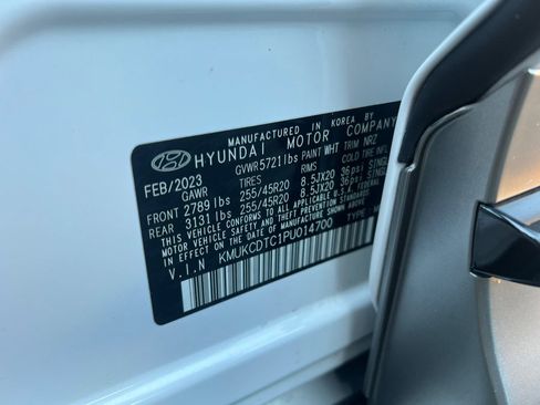 Used 2023 Genesis GV60 Advanced image 72