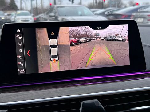 Used 2019 BMW M550i xDrive image 14