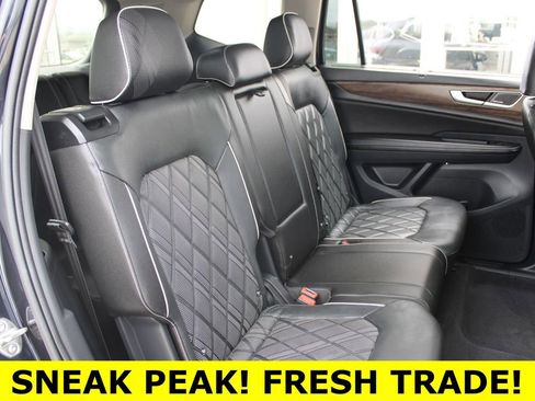 Certified 2025 Volkswagen Atlas SEL Premium R-Line image 27