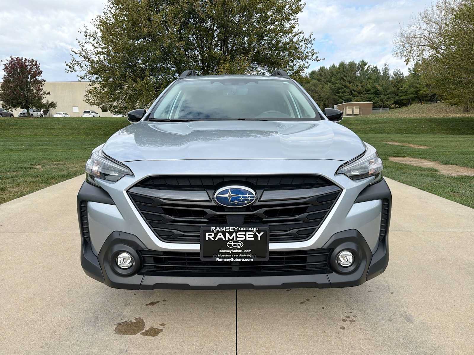 Used 2024 Subaru Outback Premium AWD/4WD image 9