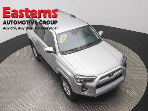 Used 2024 Toyota 4Runner SR5 AWD/4WD image 3