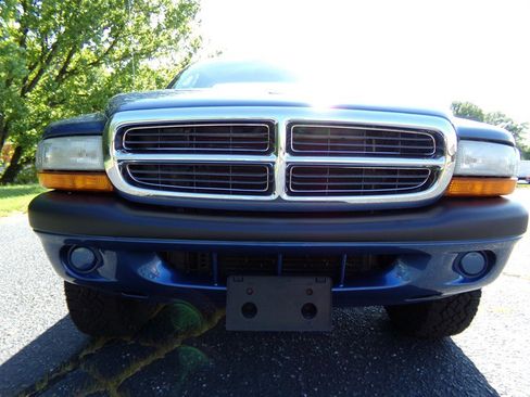 Used 2004 Dodge Dakota 4x4 Regular Cab w/ Tire & Handling Group image 4