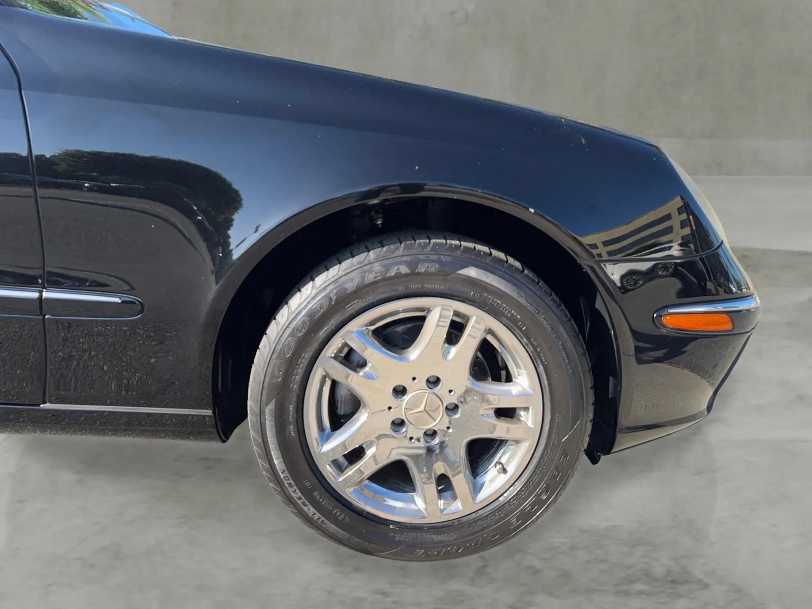 Used 2003 Mercedes-Benz E 320 Sedan image 12