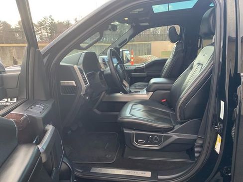 Used 2016 Ford F150 Platinum w/ Equipment Group 701A Luxury image 33