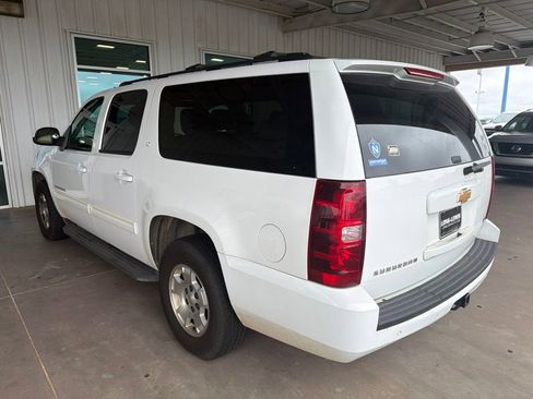 Used 2012 Chevrolet Suburban LT w/ Luxury Package RWD image 3