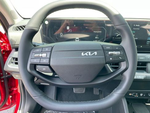 New 2025 Kia K4 EX image 39