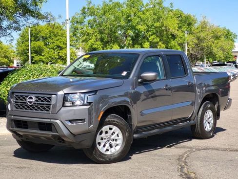 Certified 2024 Nissan Frontier SV w/ Technology Package AWD/4WD image 2