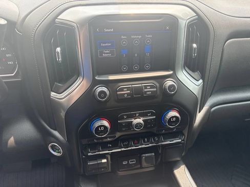 Used 2022 Chevrolet Silverado 1500 LT Trail Boss w/ Safety Package AWD/4WD image 19