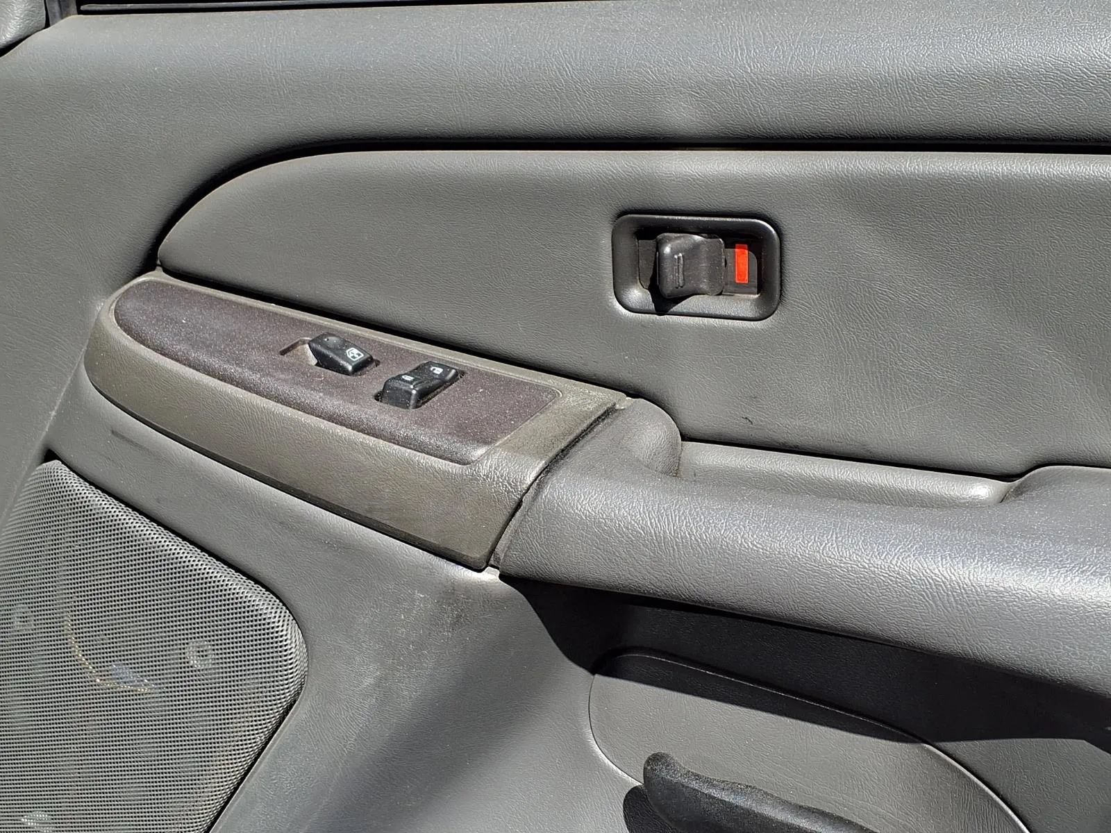 Used 2004 GMC Sierra 2500 SLE w/ Heavy-Duty Power Package RWD image 21