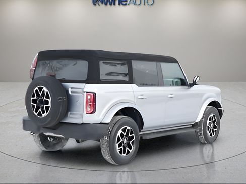 Used 2023 Ford Bronco Outer Banks AWD/4WD image 5