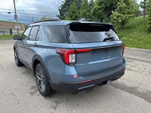 New 2026 Ford Explorer ST-Line w/ ST-Line Street Pack AWD/4WD image 2