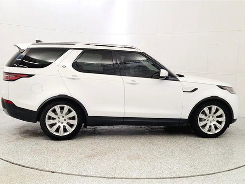 Used 2020 Land Rover Discovery HSE image 8