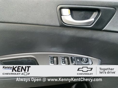 Used 2020 Kia Optima S image 22