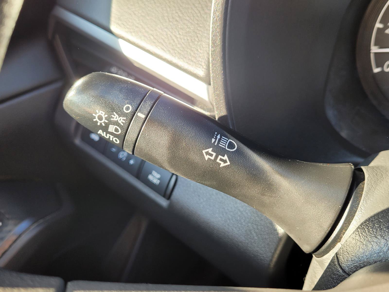 Used 2023 Nissan Altima 2.5 S FWD image 29