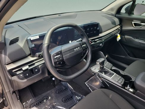 New 2026 Kia Sportage LX AWD/4WD image 16