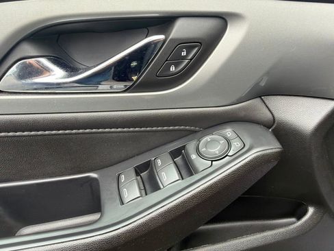 Used 2022 Chevrolet Traverse LT AWD/4WD image 10