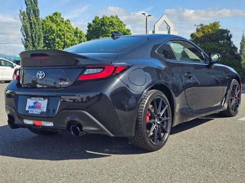 Used 2025 Toyota GR86 Premium w/ Performance Package RWD image 3
