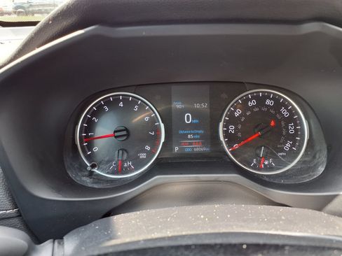 Used 2021 Toyota RAV4 LE w/ Carpet Mat Package (TMS) FWD image 24