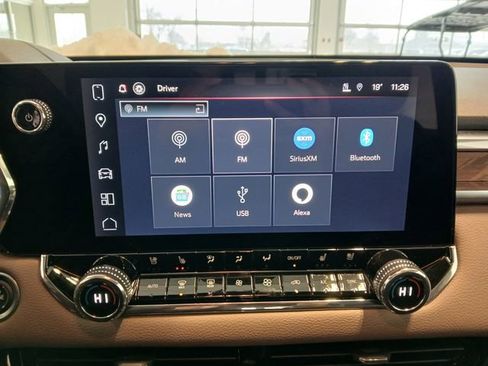 Certified 2025 GMC Canyon Denali image 23