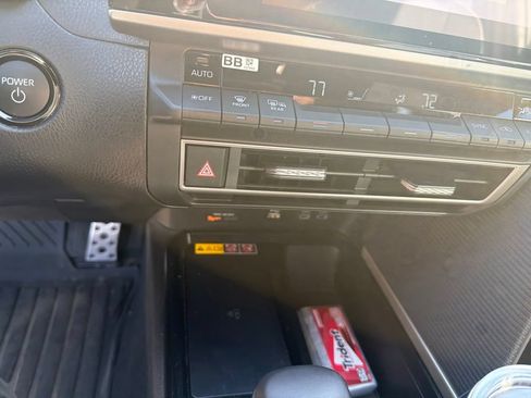 Certified 2025 Toyota Camry SE w/ Convenience Package FWD image 17