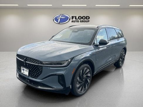 New 2026 Lincoln Nautilus Reserve w/ Jet Appearance Package AWD/4WD image 3